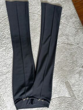 MI ROSE Black Top with Subtle Stitching